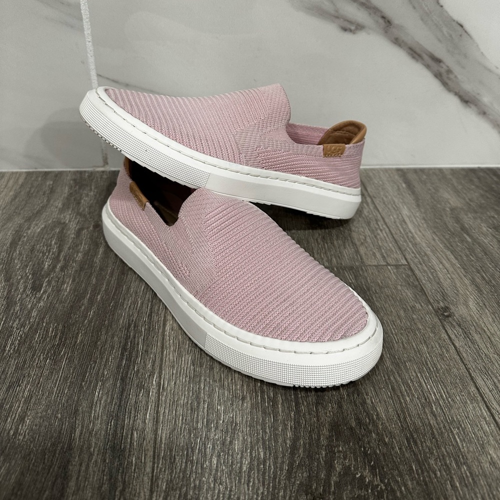 UGG Soft Pink Knit Slippers - Picture 2 of 14